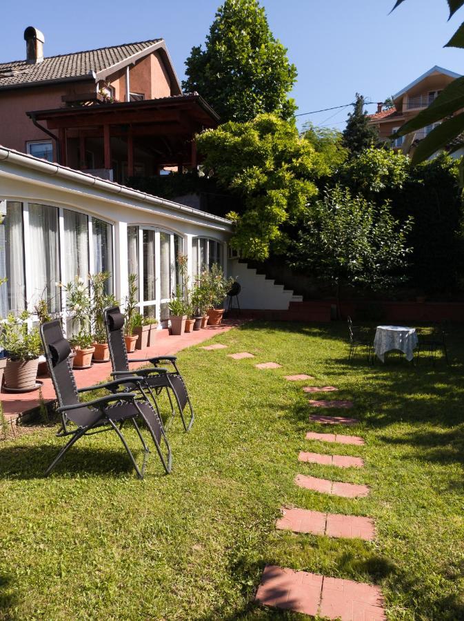 Apartman Dvoristance جولوباك المظهر الخارجي الصورة